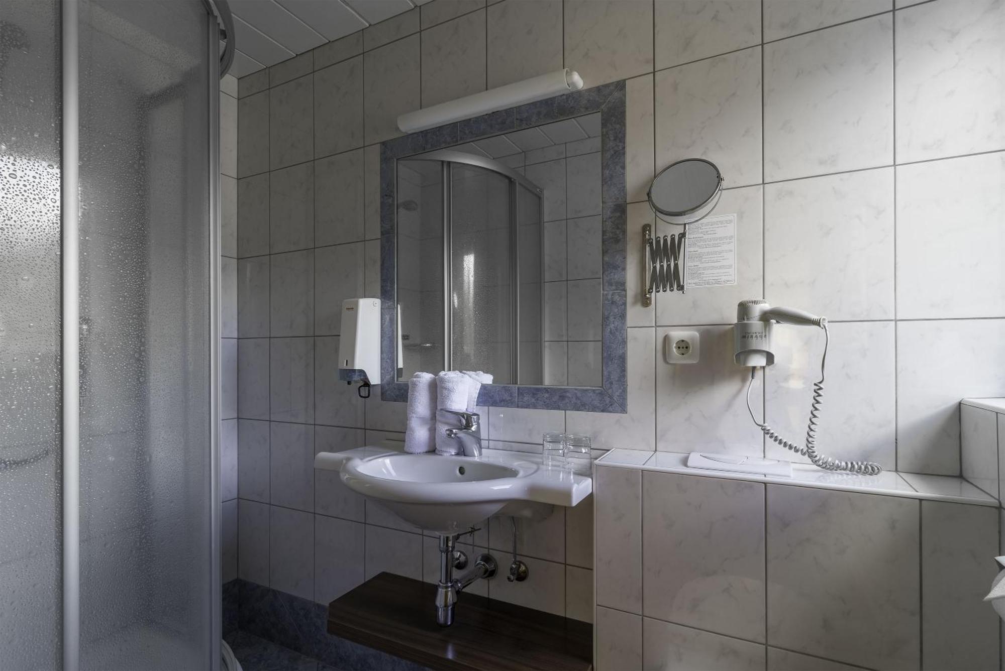 Hotel Enzian Paznaun See Cameră foto